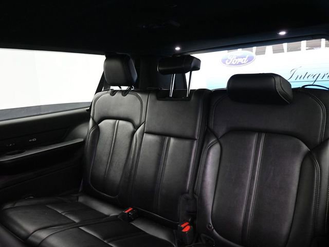 Used 2024 Jeep Wagoneer L Series II w/ Flexible Seating Group AWD/4WD image 10