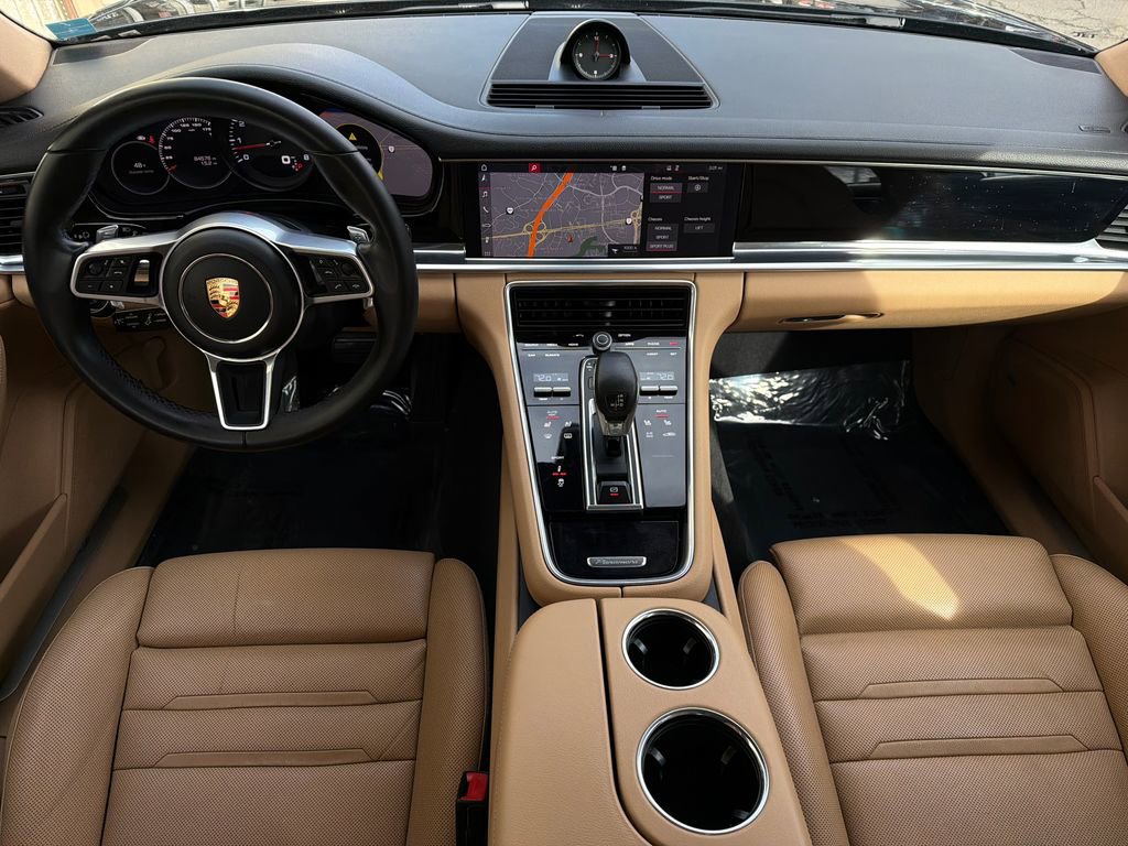 Used 2018 Porsche Panamera 4 w/ Premium Package Plus image 23