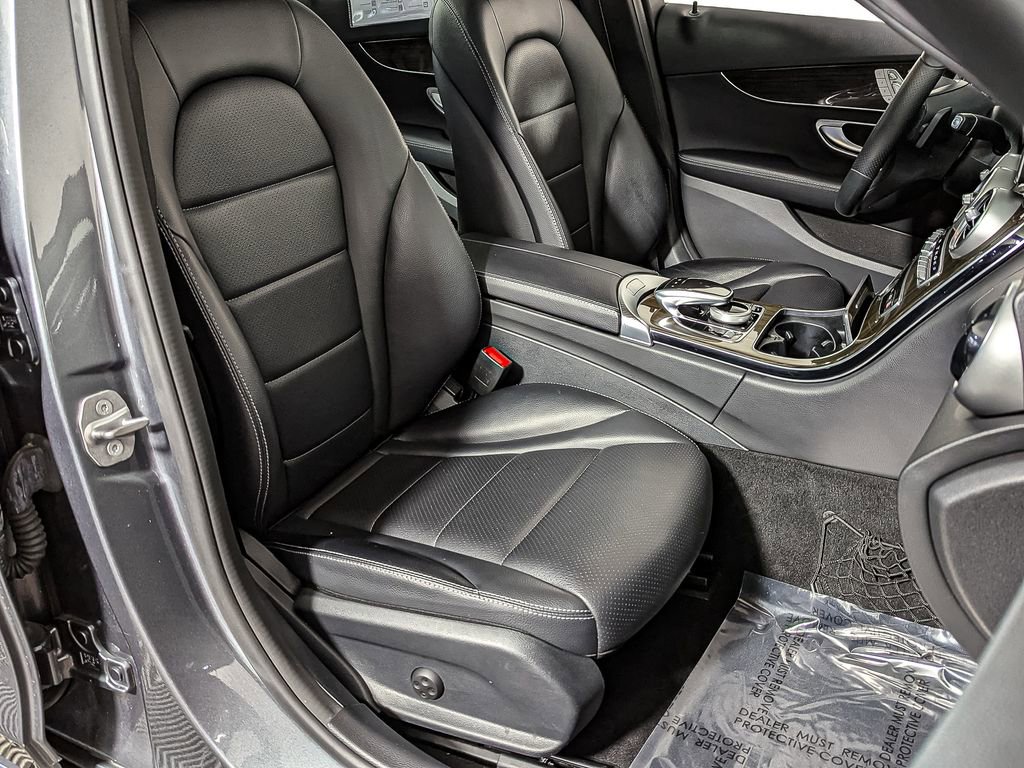 Used 2018 Mercedes-Benz C 300 4MATIC Sedan image 21