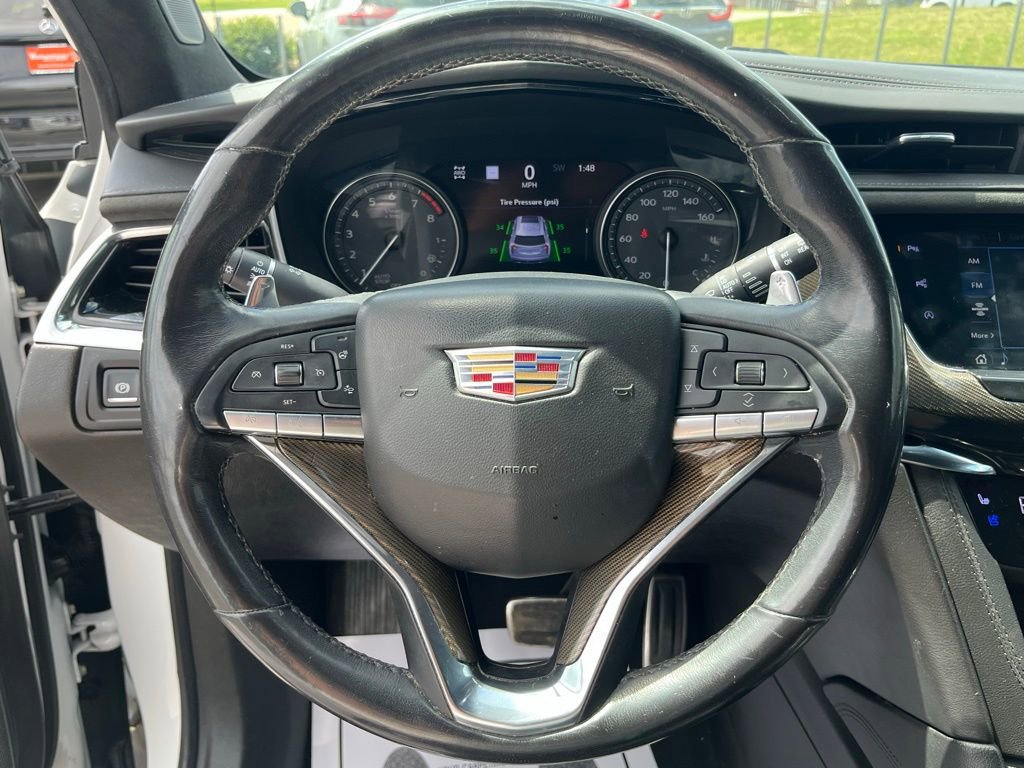 Used 2020 Cadillac XT6 Premium Luxury w/ Platinum Package AWD/4WD image 10
