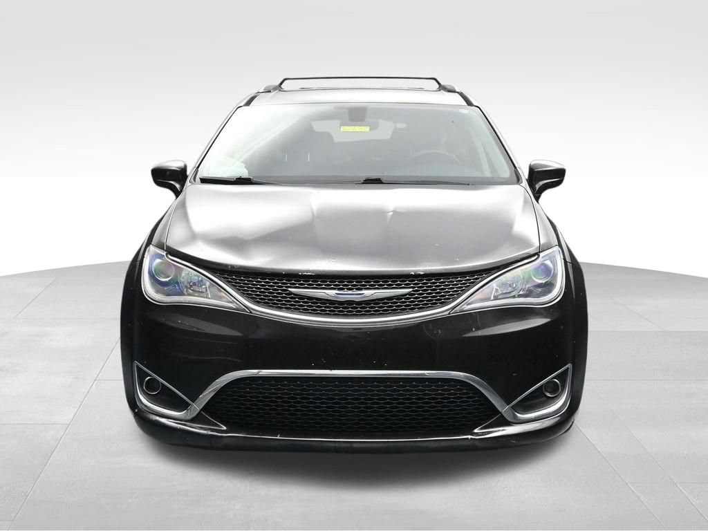 Used 2018 Chrysler Pacifica Touring-L FWD image 8