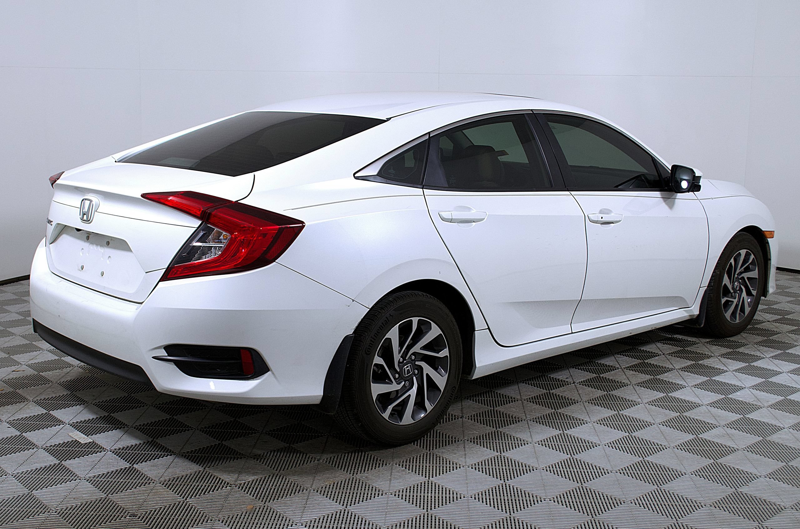 Used 2017 Honda Civic EX image 7