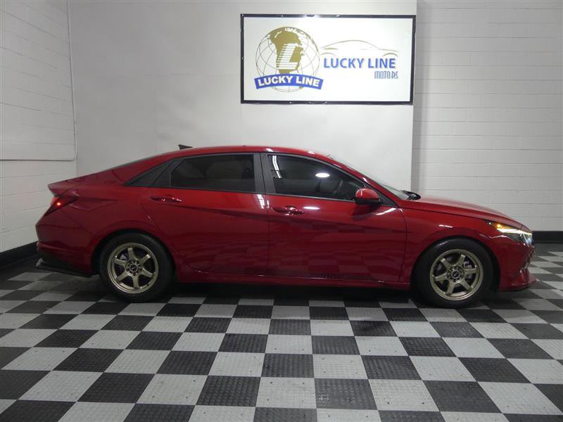 Used 2022 Hyundai Elantra SEL FWD image 6