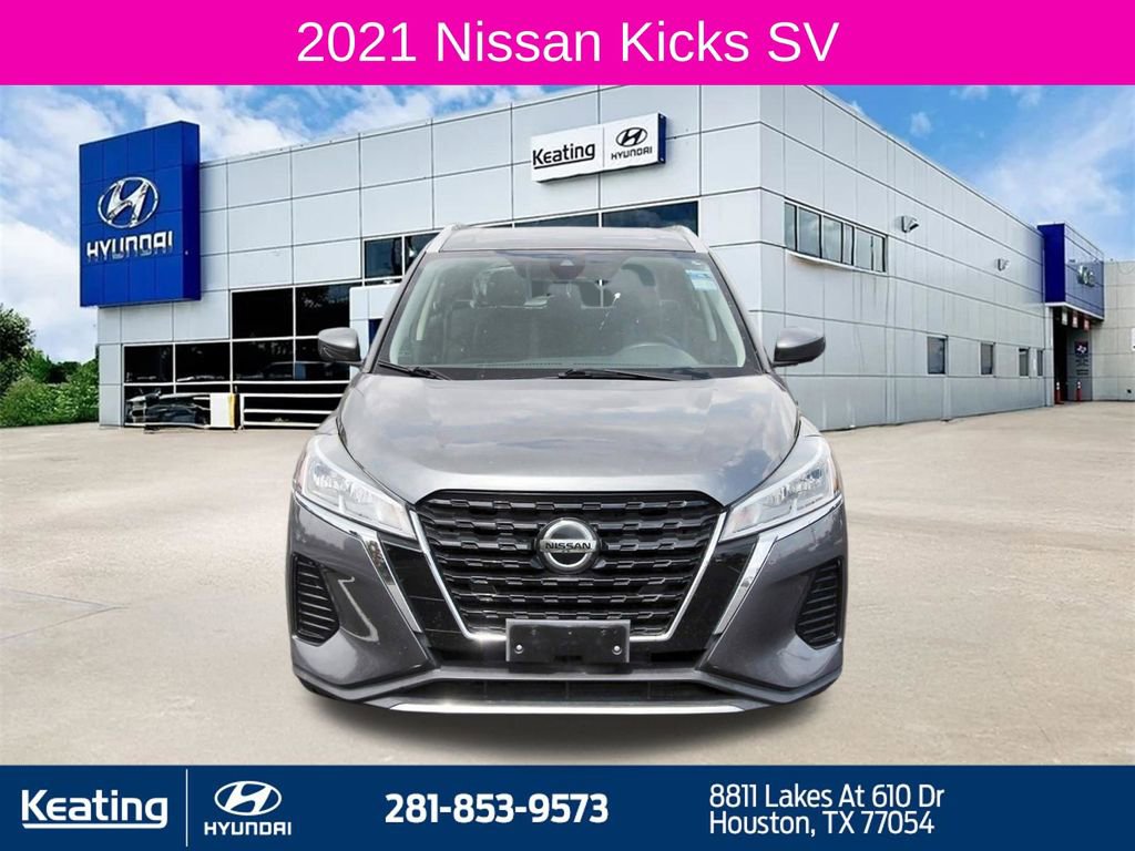 Used 2021 Nissan Kicks SV FWD image 2