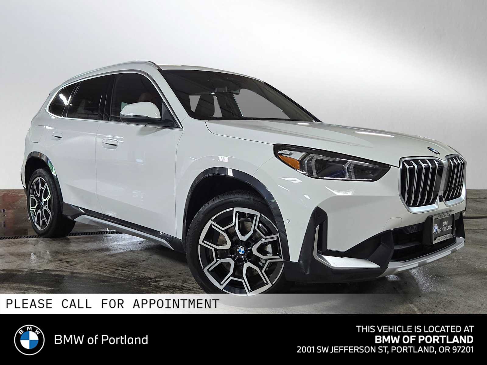 Used 2026 BMW X1 xDrive28i w/ Technology Package AWD/4WD image 1