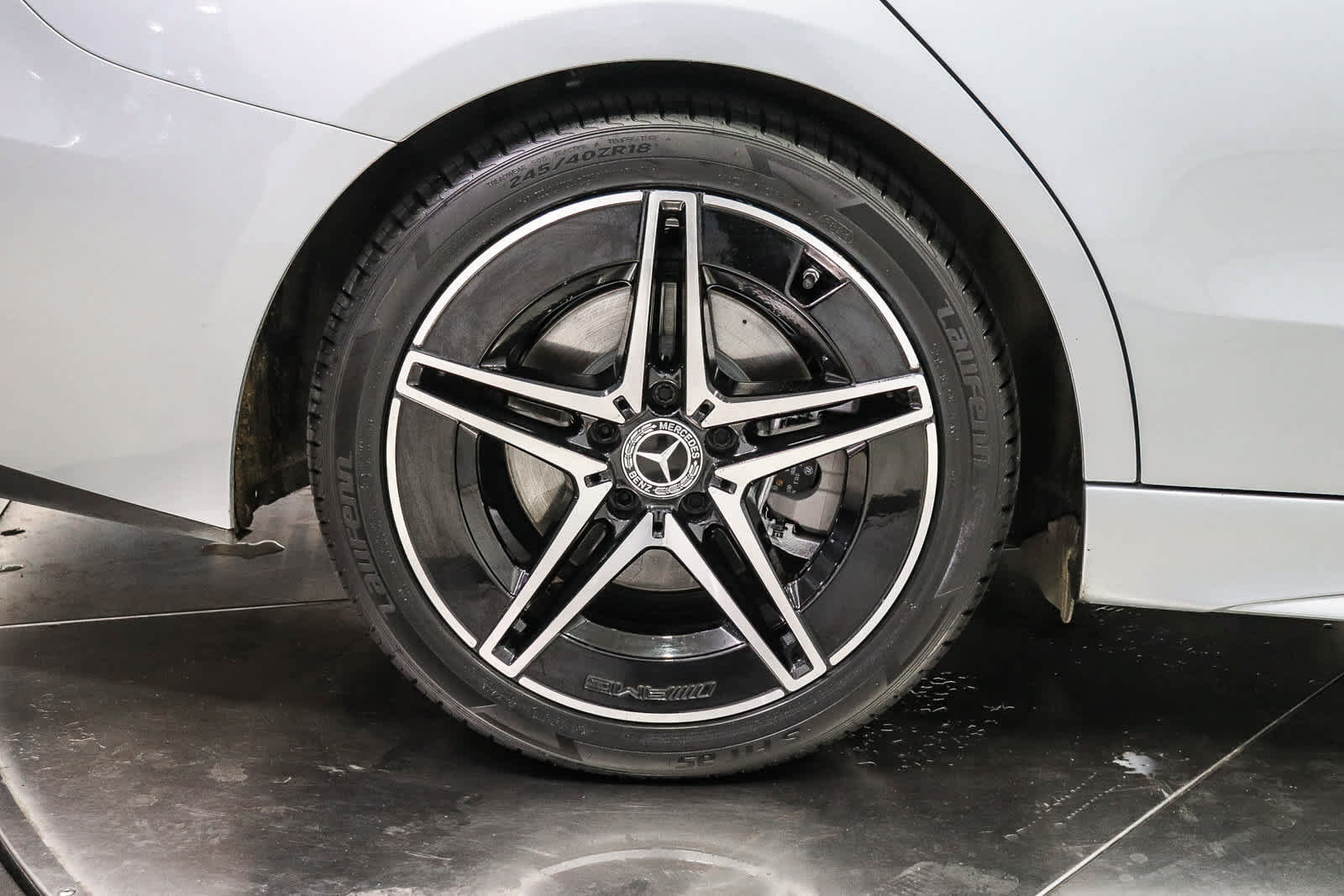Used 2023 Mercedes-Benz C 300 Sedan image 10