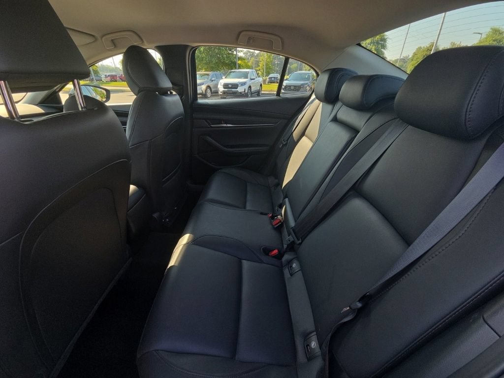 Used 2025 MAZDA MAZDA3 s FWD image 11