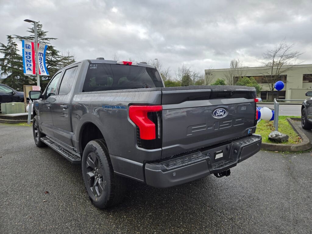 New 2025 Ford F150 Lightning Flash AWD/4WD image 7