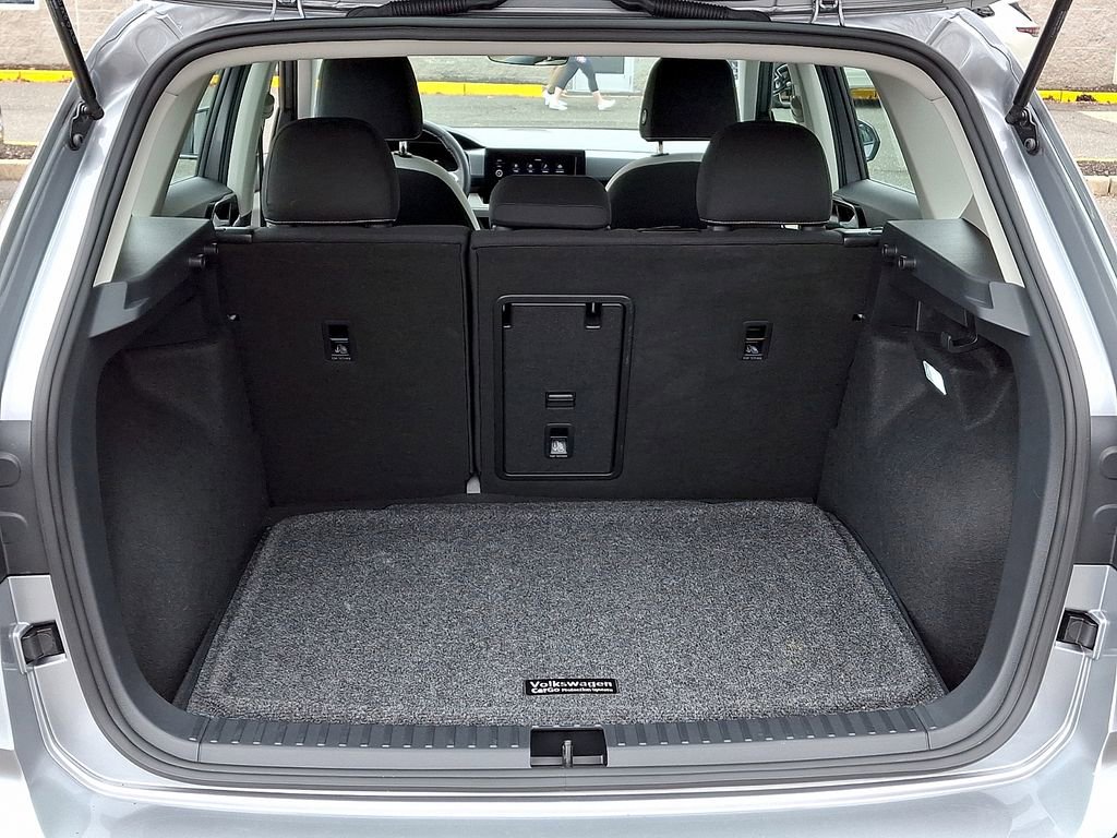 Used 2025 Volkswagen Taos S image 28