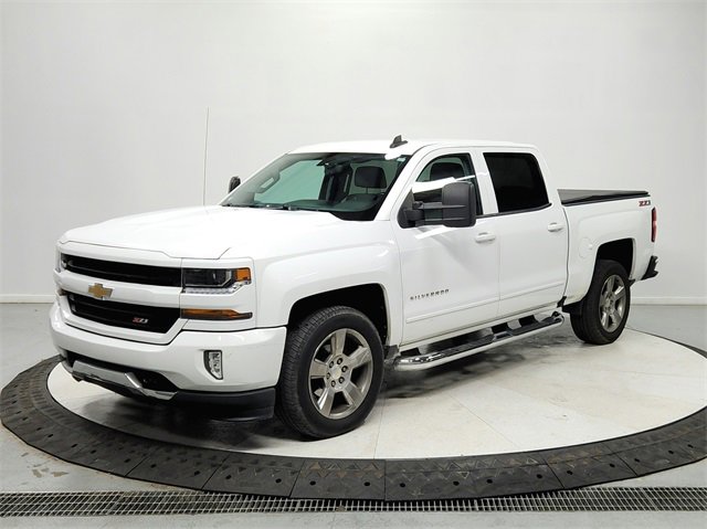 Used 2017 Chevrolet Silverado 1500 LT w/ All Star Edition image 3