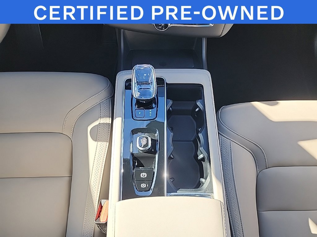 Used 2025 Volvo XC90 T8 Core AWD/4WD image 23