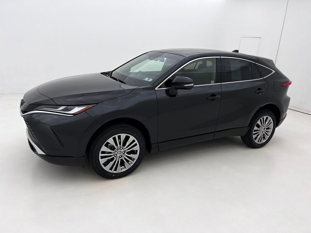 Used 2022 Toyota Venza Limited w/ Advanced Technology Package image 9