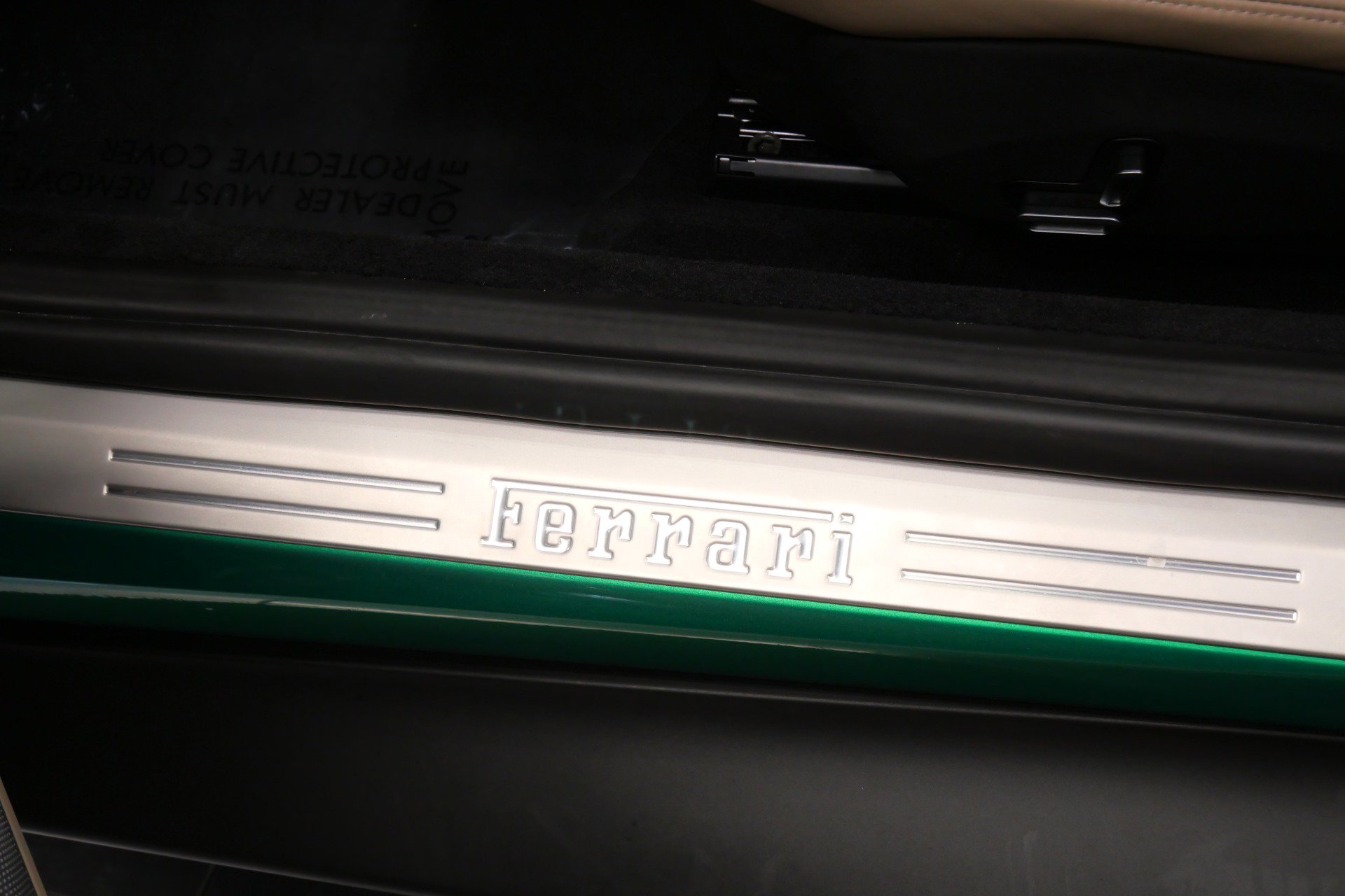 Used 2024 Ferrari Roma Spider image 29