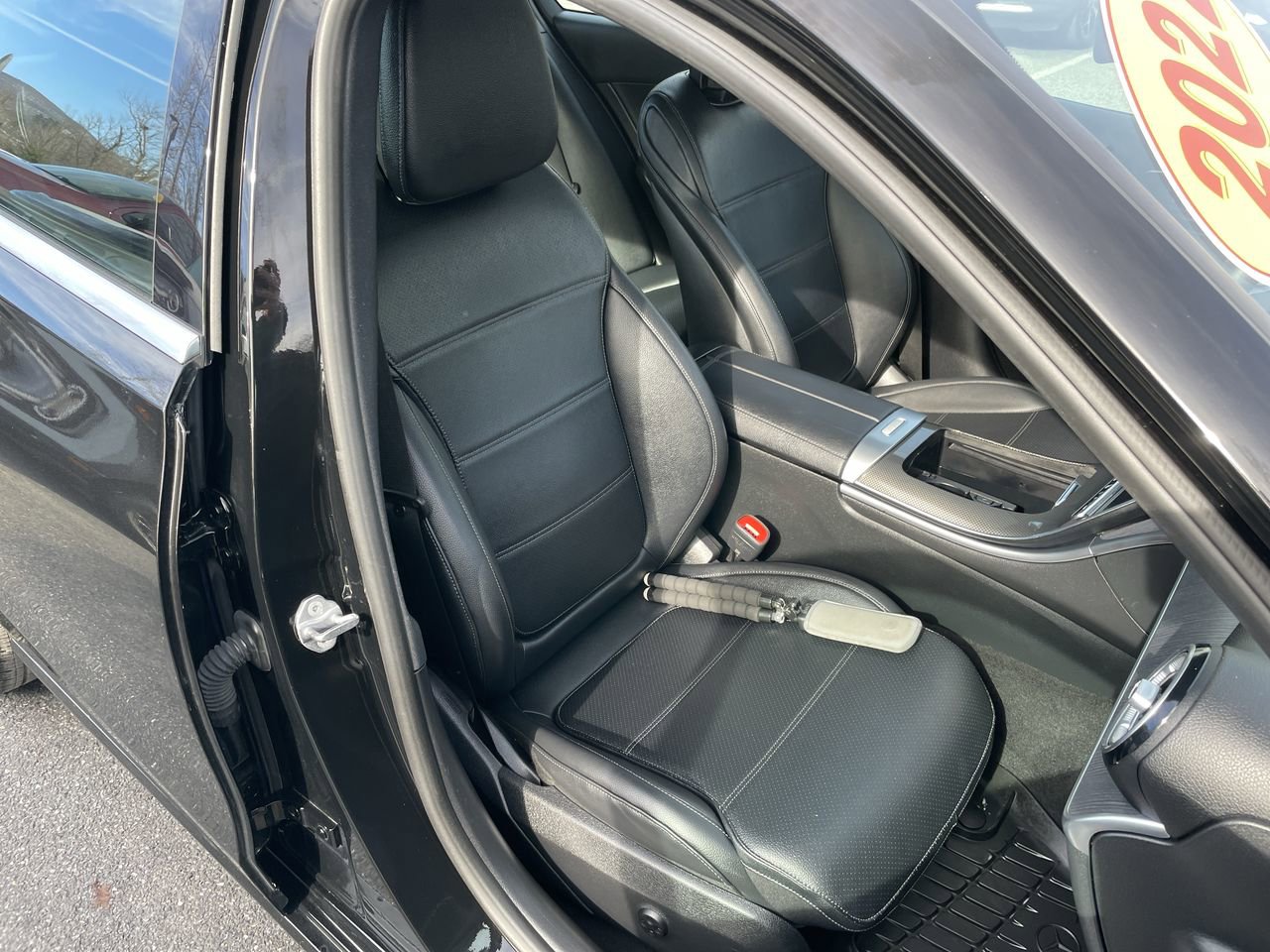 Used 2022 Mercedes-Benz C 300 4MATIC Sedan image 40