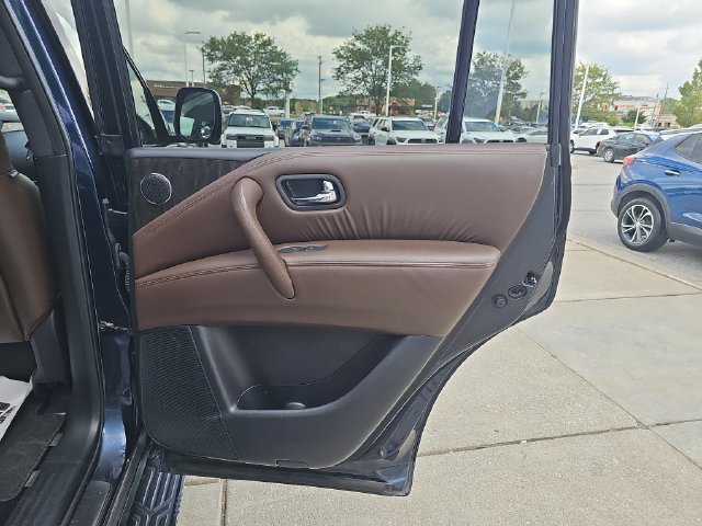 Used 2023 Nissan Armada Platinum w/ Captain's Chairs Package AWD/4WD image 41