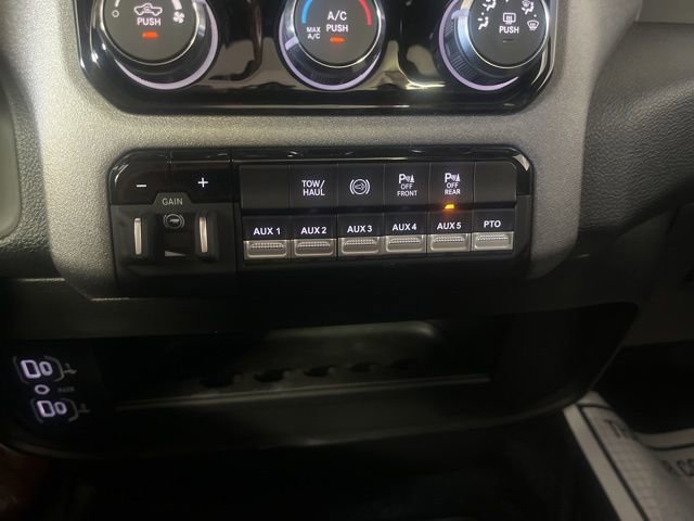 Used 2025 RAM 5500 Tradesman image 19