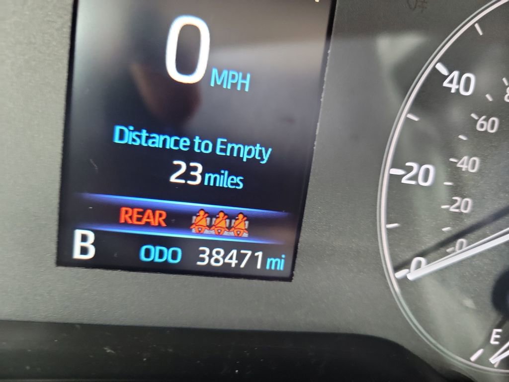 Certified 2025 Toyota Corolla LE image 33