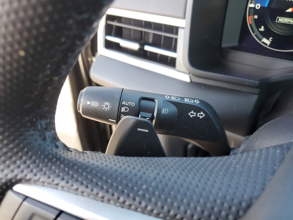 Used 2024 Mitsubishi Outlander SE Black Edition image 22