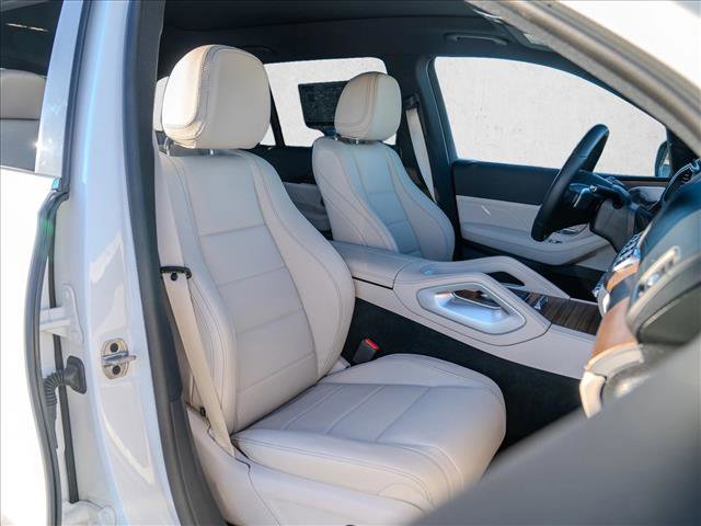 Used 2025 Mercedes-Benz GLS 450 4MATIC image 22