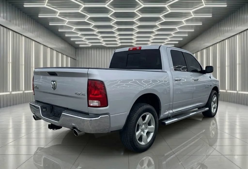 Used 2011 RAM 1500 Big Horn AWD/4WD image 2