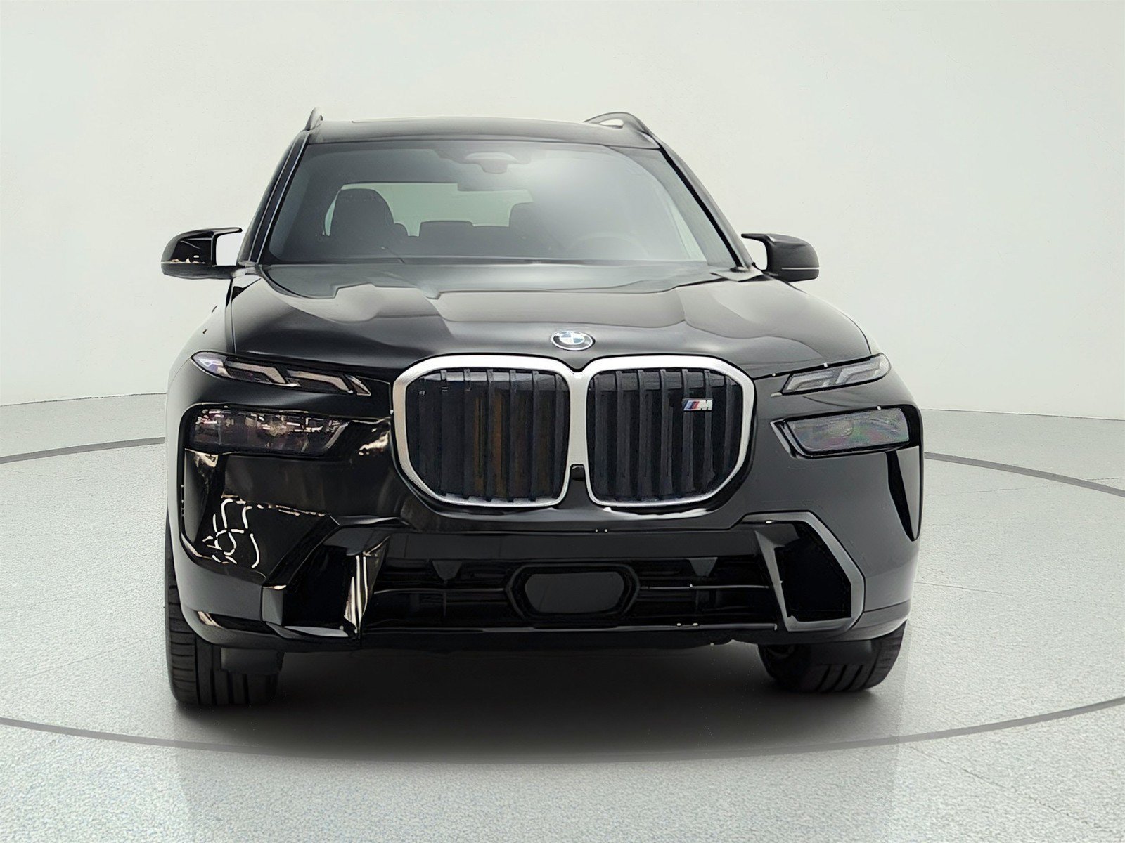 Used 2024 BMW X7 M60i AWD/4WD image 2
