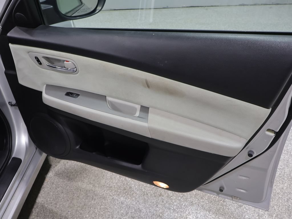 Used 2010 MAZDA MAZDA6 i Touring FWD image 26