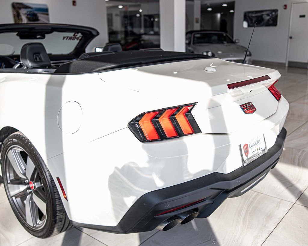 Used 2025 Ford Mustang GT Premium w/ 60th Anniversary Package image 15