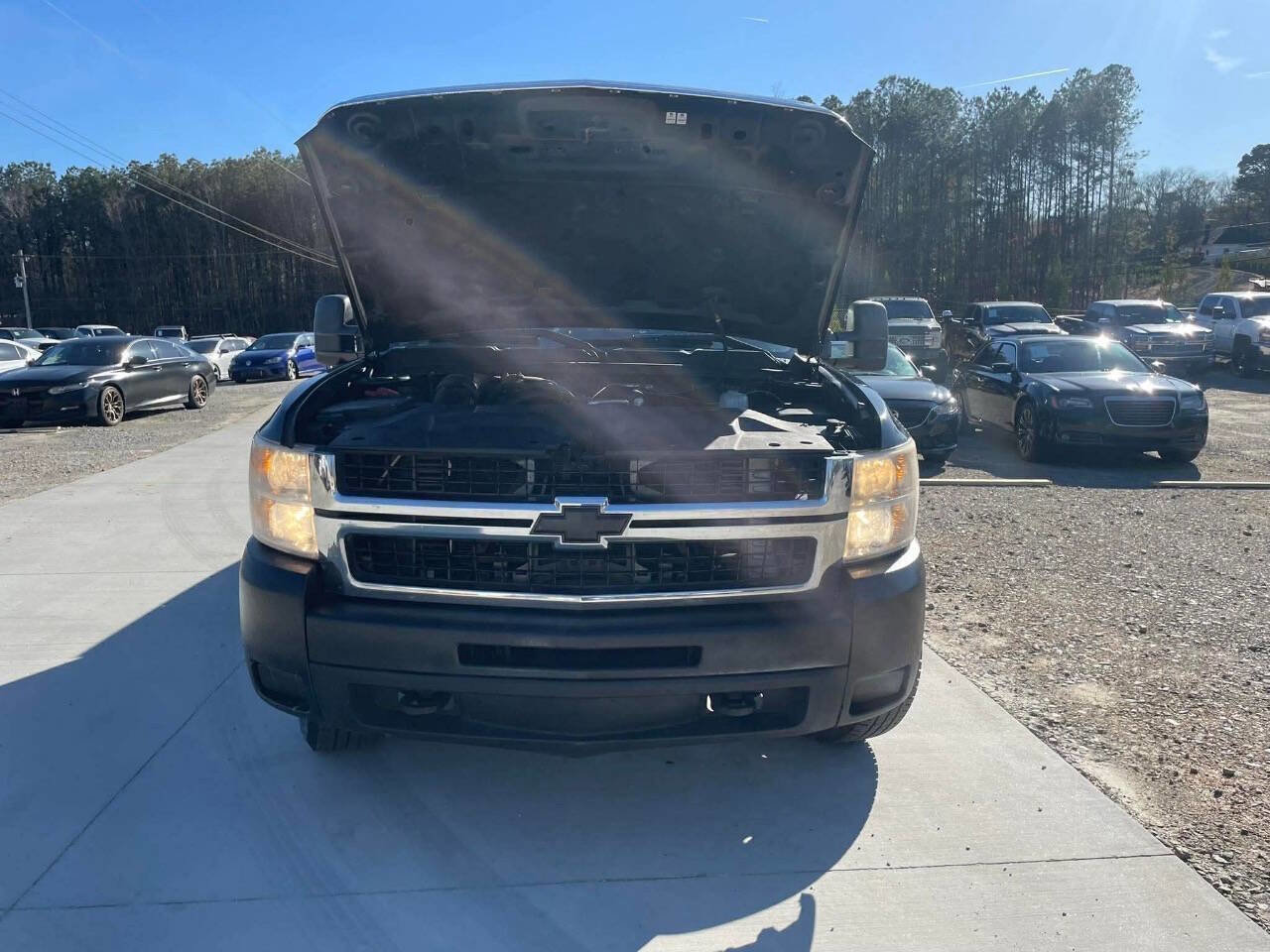 Used 2007 Chevrolet Silverado 2500 LTZ w/ Safety Package AWD/4WD image 9