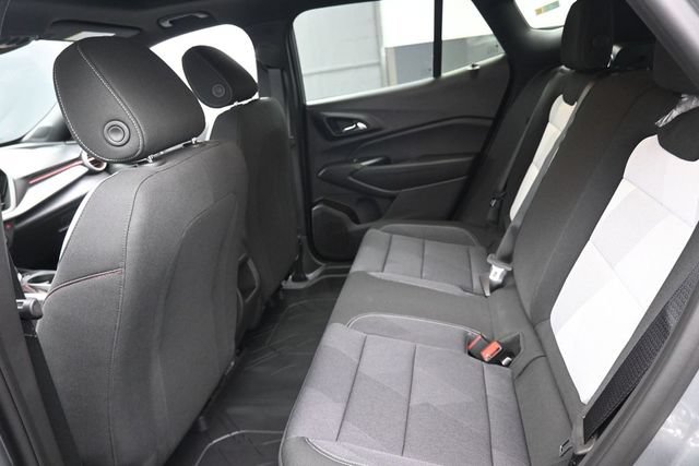 New 2026 Chevrolet Trax RS w/ Sunroof Package FWD image 9