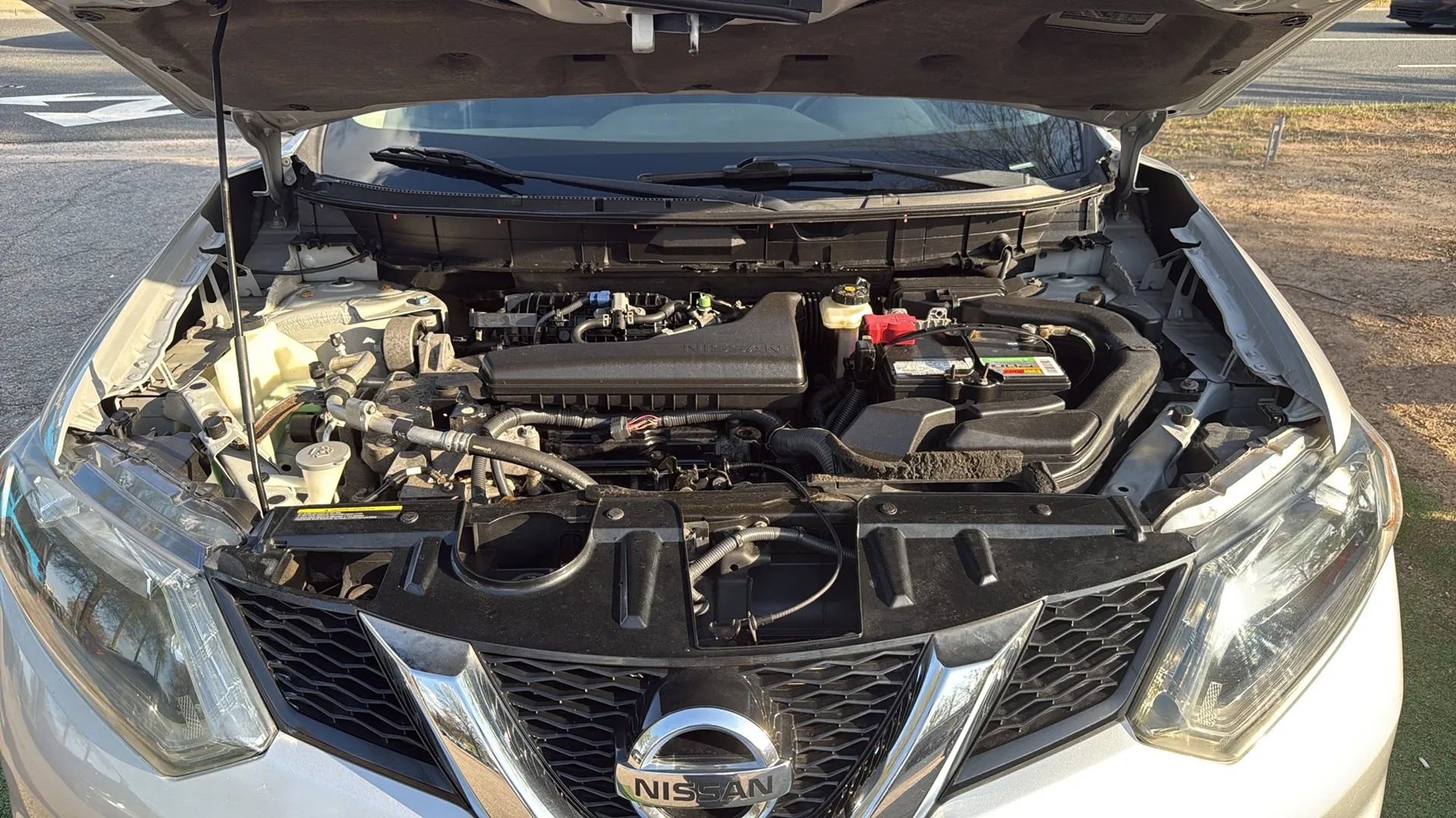 Used 2015 Nissan Rogue S image 11