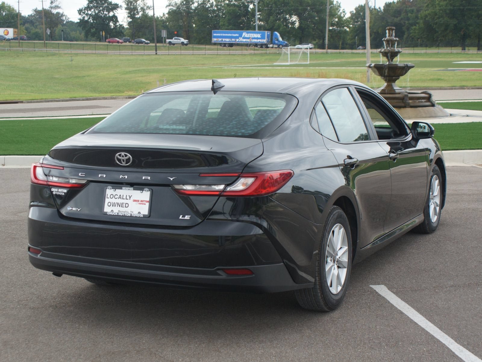 Used 2025 Toyota Camry LE FWD image 19