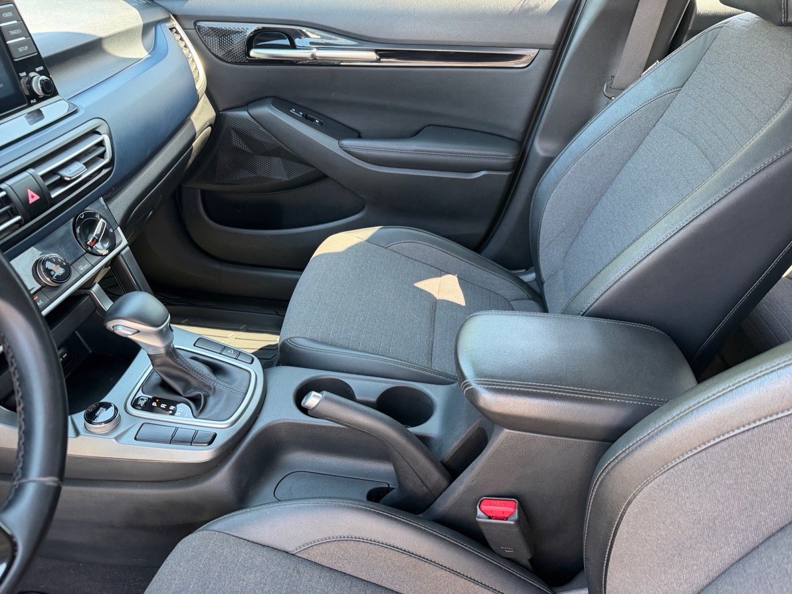 Used 2021 Kia Seltos S FWD image 12