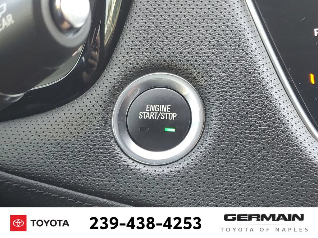 Used 2022 Cadillac XT5 Premium Luxury w/ Technology Package FWD image 34