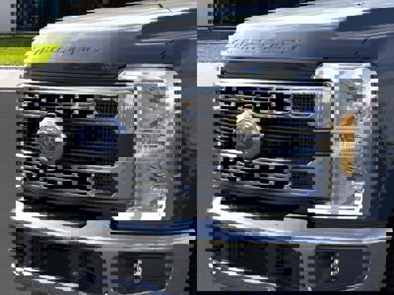New 2025 Ford F350 XLT w/ 360-Degree Camera Package image 17