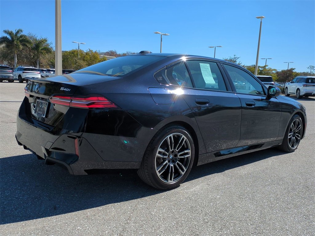 Used 2024 BMW 540i xDrive w/ M Sport Package image 4