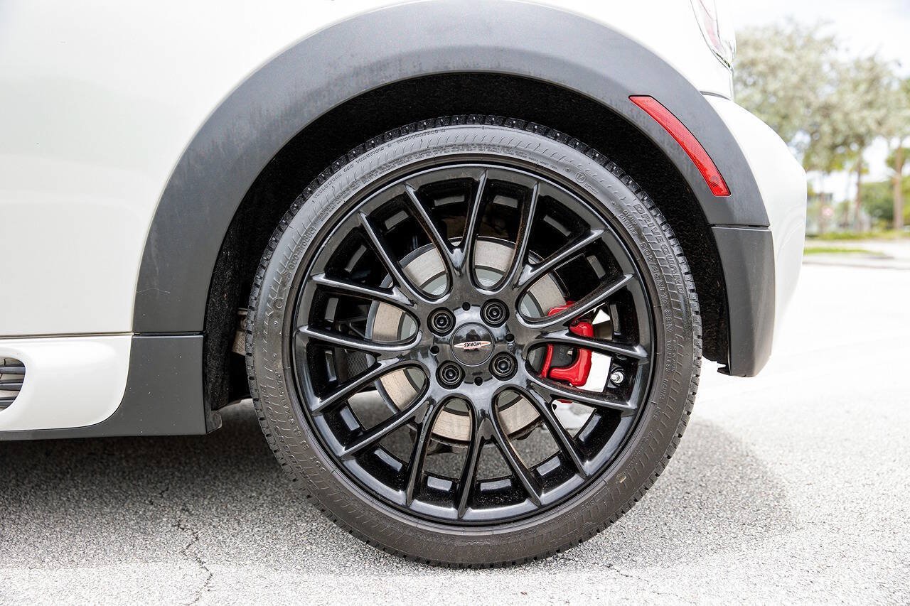 Used 2012 MINI Cooper John Cooper Works w/ Technology Pkg FWD image 29