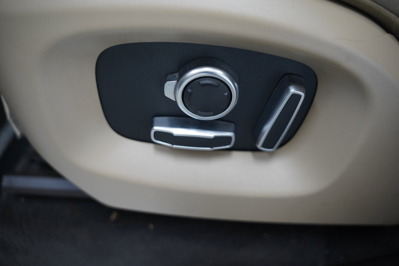 Used 2017 Land Rover Range Rover Sport Supercharged image 30