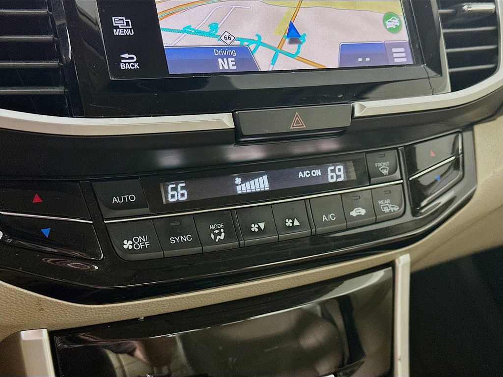 Used 2017 Honda Accord Touring image 18