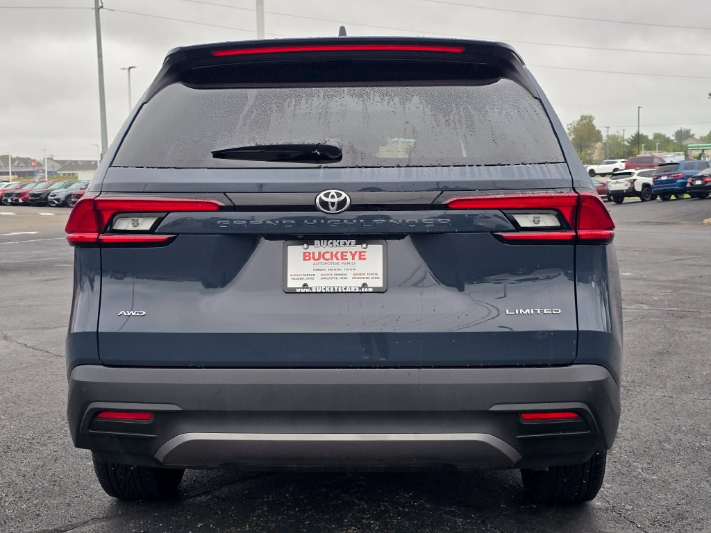 Used 2026 Toyota Grand Highlander AWD image 7