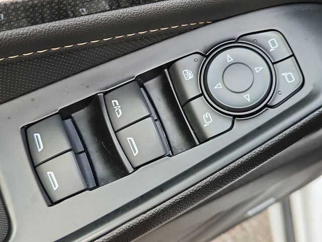 Used 2023 Chevrolet Traverse Premier AWD/4WD image 24