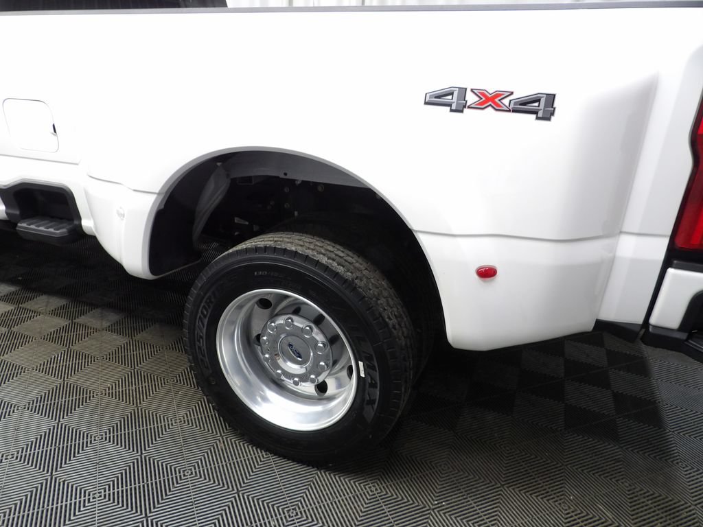 Used 2024 Ford F450 Platinum AWD/4WD image 45