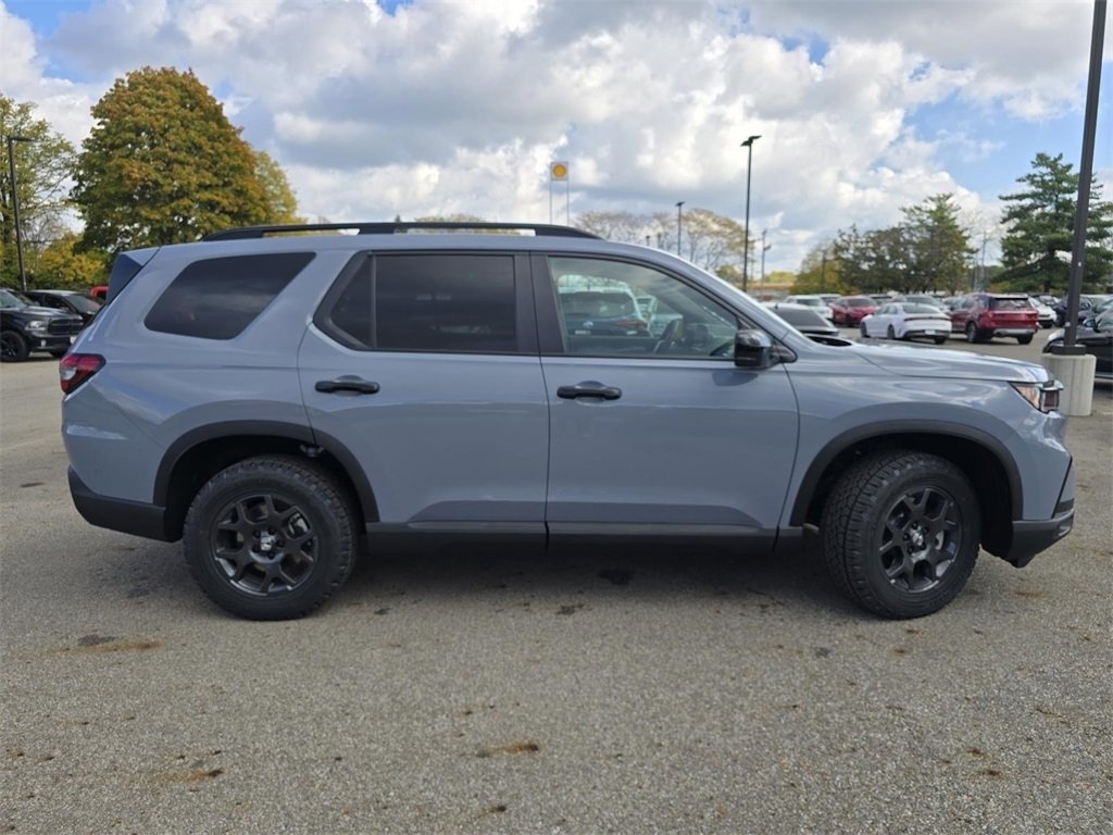 New 2025 Honda Pilot TrailSport image 21