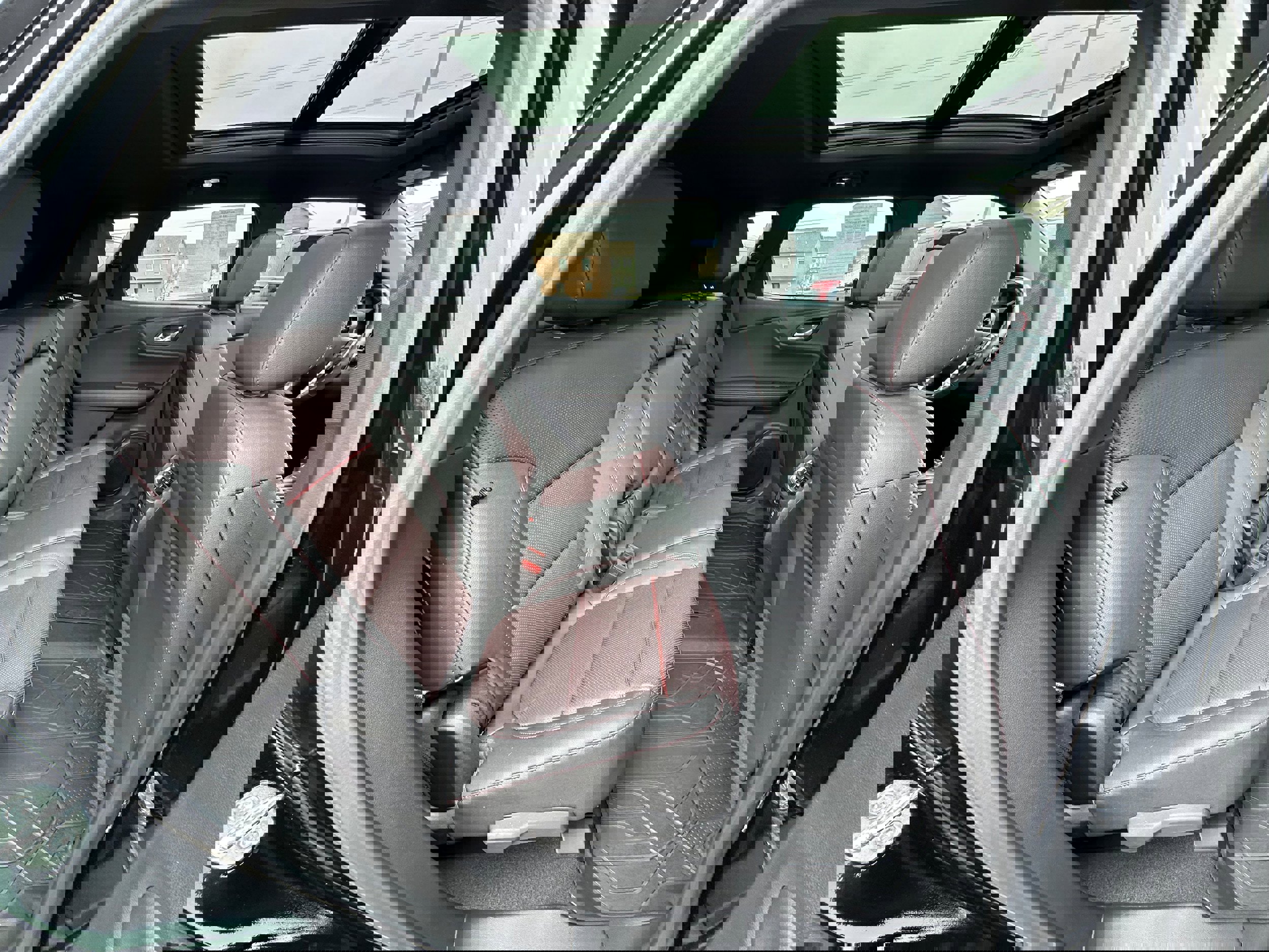 Used 2022 Chevrolet Blazer RS w/ Enhanced Convenience Package image 16