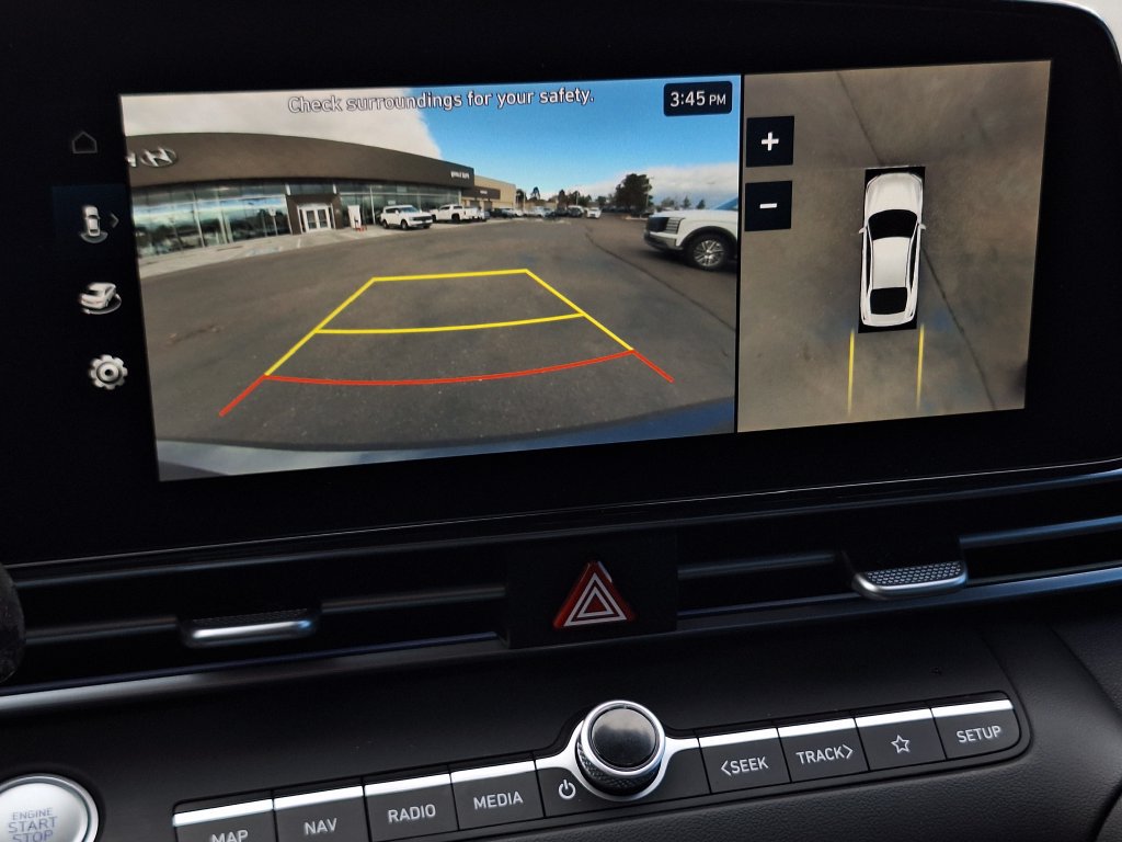 Certified 2024 Hyundai Elantra Limited FWD image 21