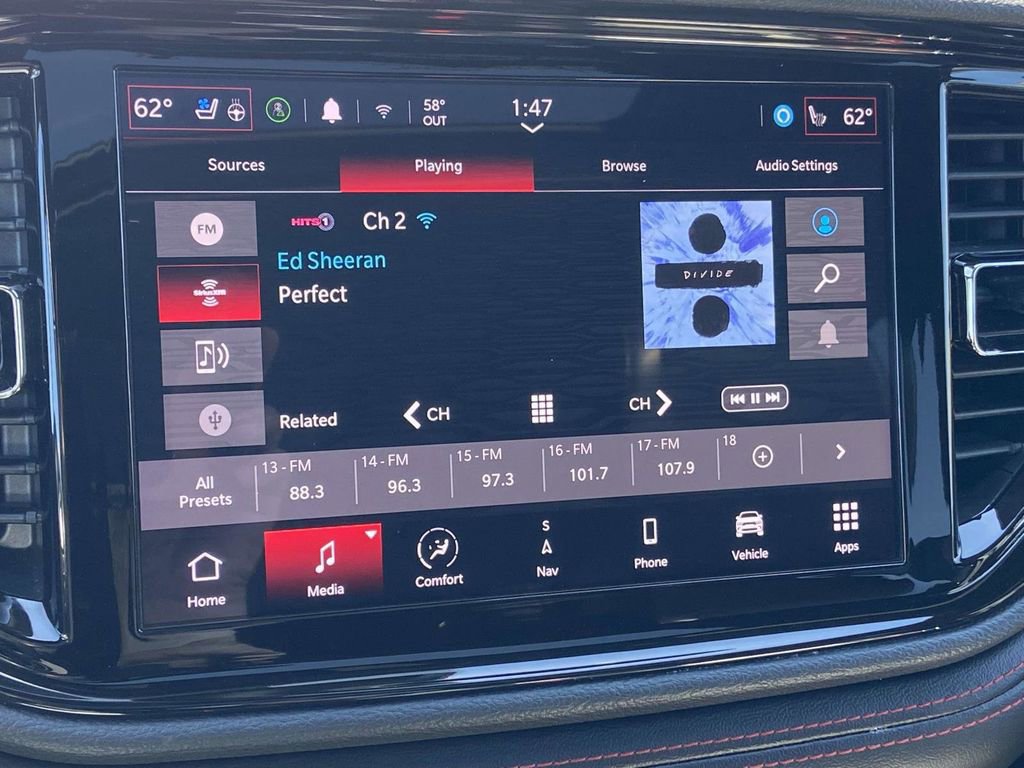 Used 2024 Dodge Durango GT image 27