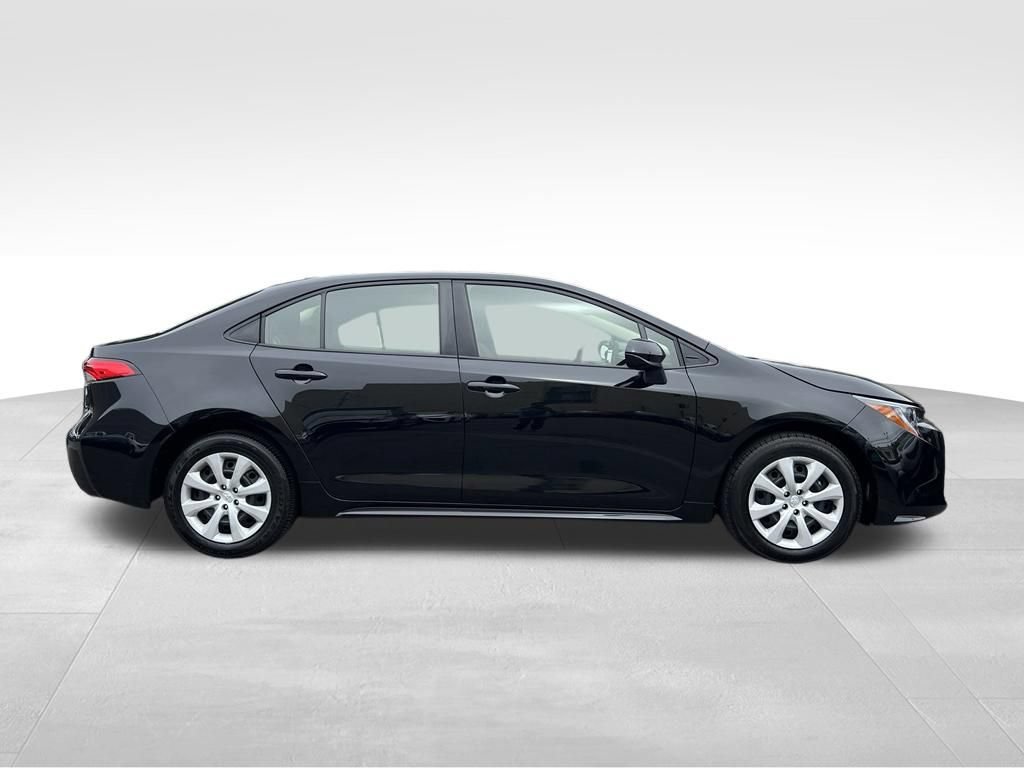 Certified 2026 Toyota Corolla LE FWD image 6