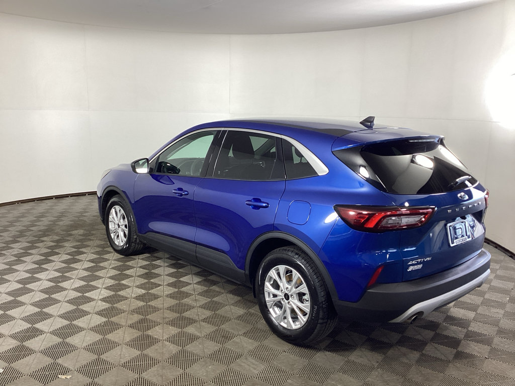 Used 2023 Ford Escape Active FWD image 4