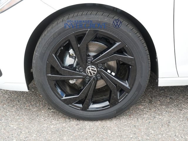 New 2026 Volkswagen Jetta SE FWD image 3