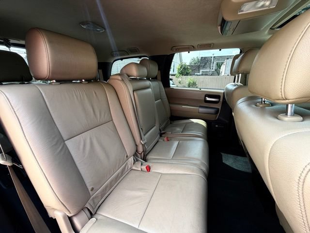 Used 2016 Toyota Sequoia Limited w/ Safety & Convenience Package AWD/4WD image 23