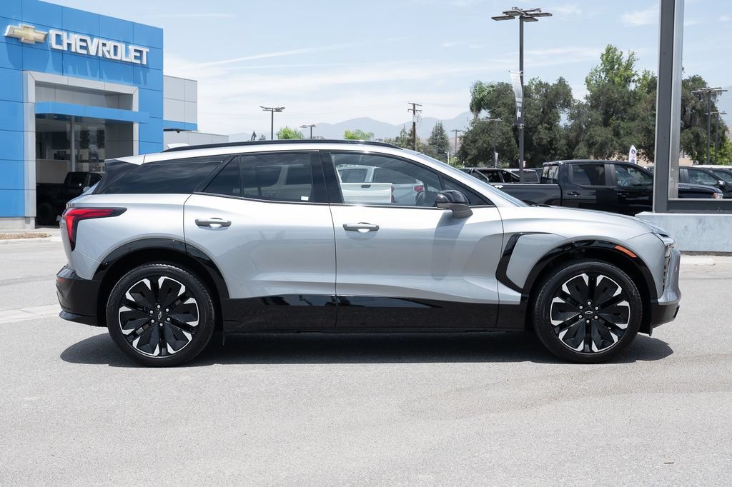 Used 2024 Chevrolet Blazer EV RS RWD image 3